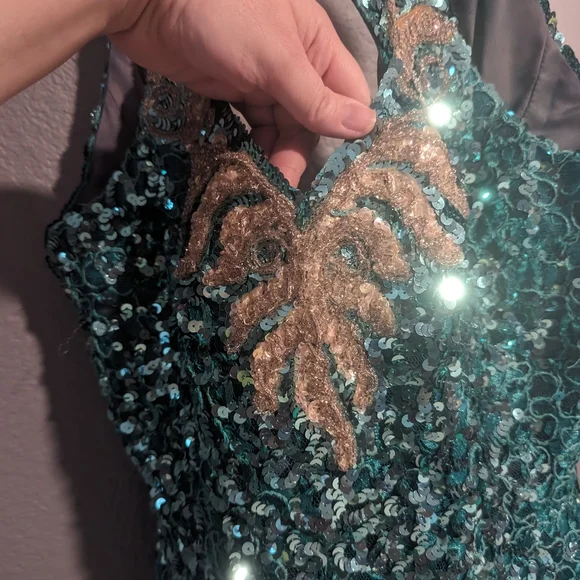 Vintage Mike Benet Formals Green Sequined/Beaded Gown Sz 8 - Picture 7 of 10